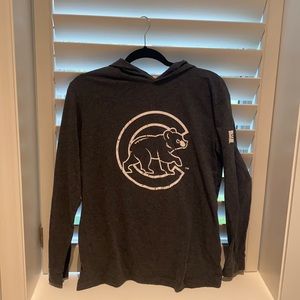 Chicago Cubs grey sweatshirt